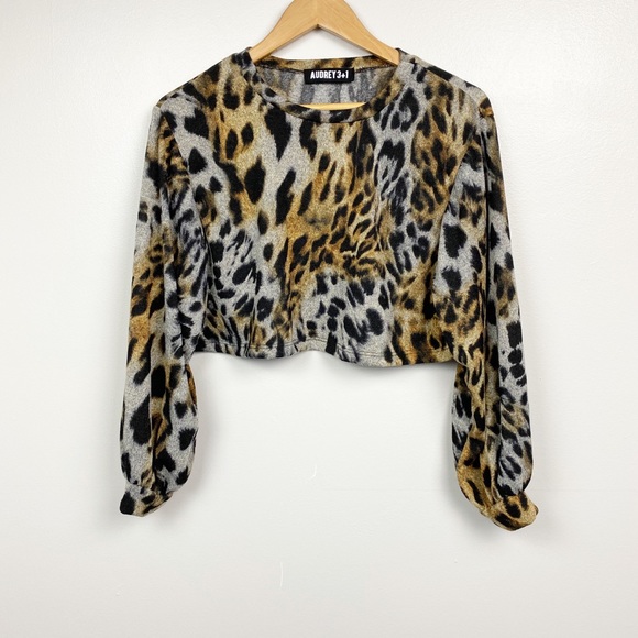Audrey 3+1 Tops - Audrey 3 + 1 Leopard spring Long sleeve Crop Top